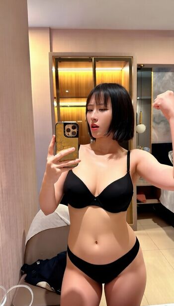 Full leaked Larissa rochefort page private onlyfans photo