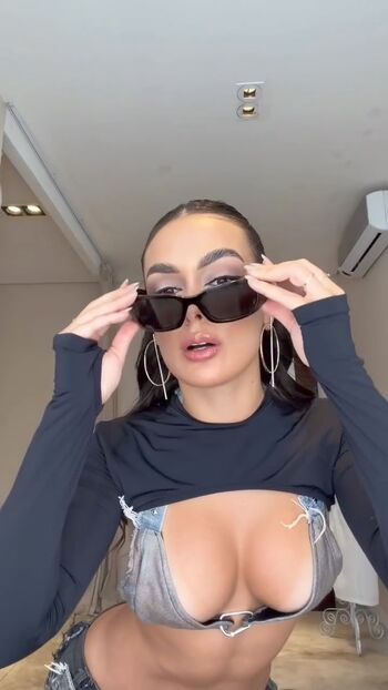 Full leaked Larissa santos private onlyfans photo