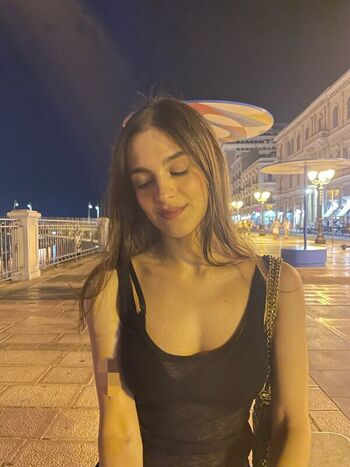 Full leaked Lasibilla private onlyfans photo