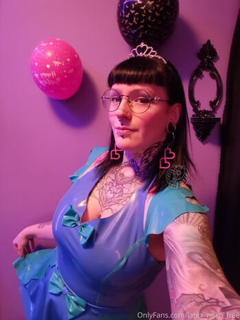 Full leaked Latex neko free private onlyfans photo