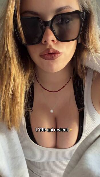 Full leaked Laura caubel private onlyfans photo