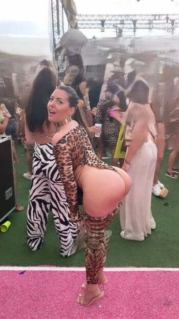 Full leaked Laura frison private onlyfans photo
