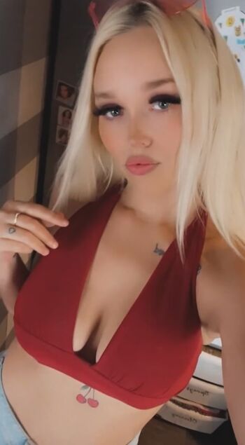 Full leaked Laura jayne private onlyfans photo