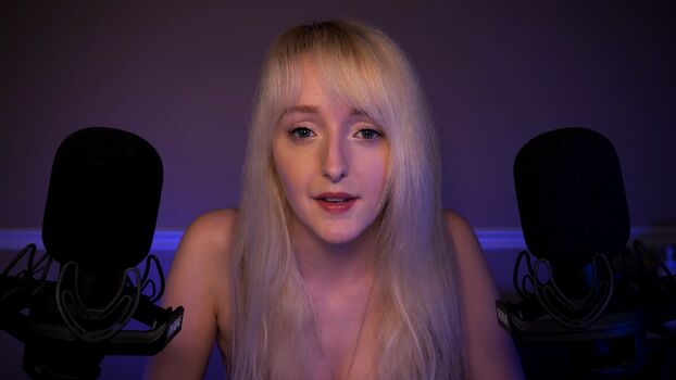 Full leaked Laura lemurex private onlyfans photo
