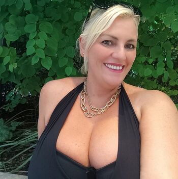 Full leaked Laura leonardi private onlyfans photo