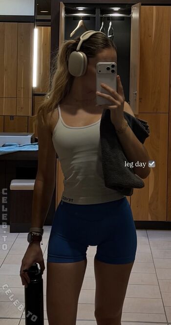 Full leaked Laura marie soons page private onlyfans photo