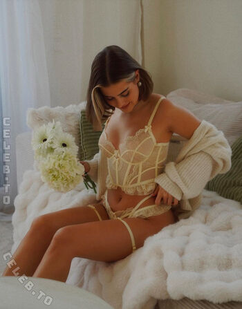 Full leaked Laura michelle private onlyfans photo