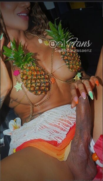 Full leaked Laura saenz private onlyfans photo