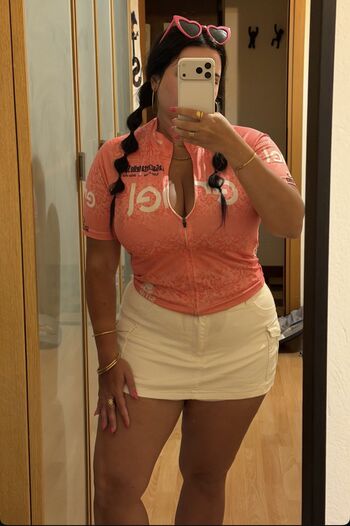 Full leaked Laurab private onlyfans photo