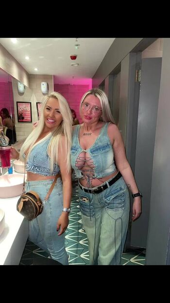 Full leaked Laurajmclean private onlyfans photo