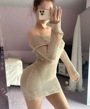 Full leaked Lauralianajane private onlyfans photo