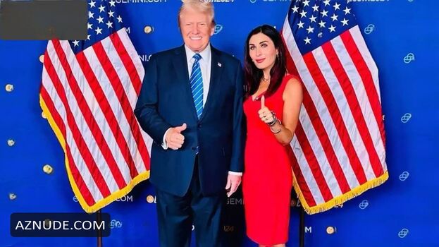 Full leaked Lauraloomer private onlyfans photo