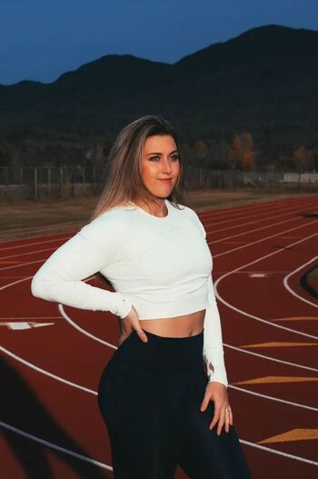 Lauren Brzozowski