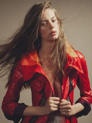 Lauren De Graaf