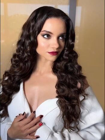 Lauren LaVera