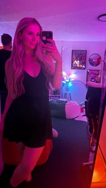 Full leaked Lauren southern private onlyfans photo