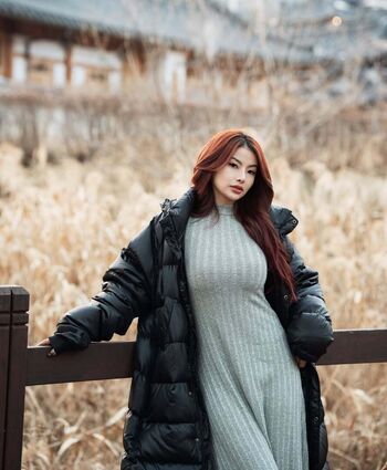 Laurensia Ineke Lrnsiakke ????????