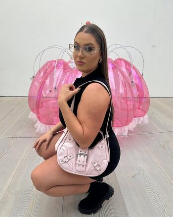Full leaked Laurraaa m private onlyfans photo