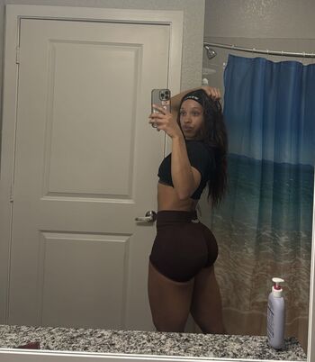 Full leaked Layla diggs private onlyfans photo