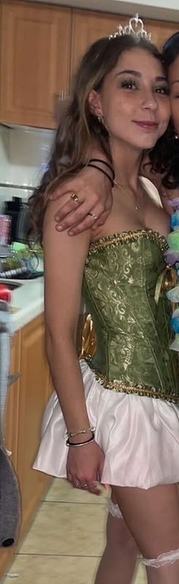 Full leaked Layla pownall private onlyfans photo