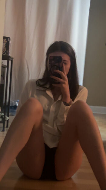 Full leaked Laylubug private onlyfans photo