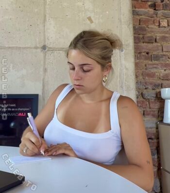 Full leaked Lea breuer page private onlyfans photo