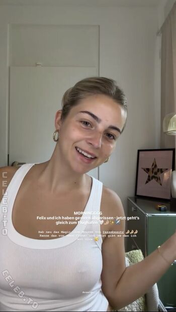 Full leaked Lea breuer page private onlyfans photo