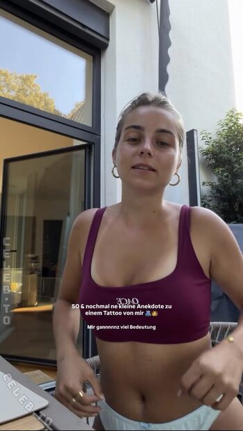 Full leaked Lea breuer page private onlyfans photo