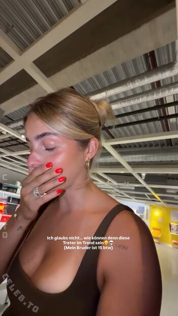 Full leaked Lea breuer private onlyfans photo