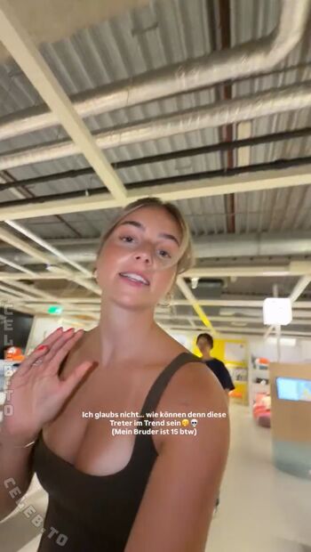 Full leaked Lea breuer private onlyfans photo