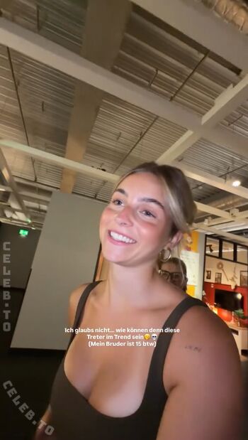 Full leaked Lea breuer private onlyfans photo