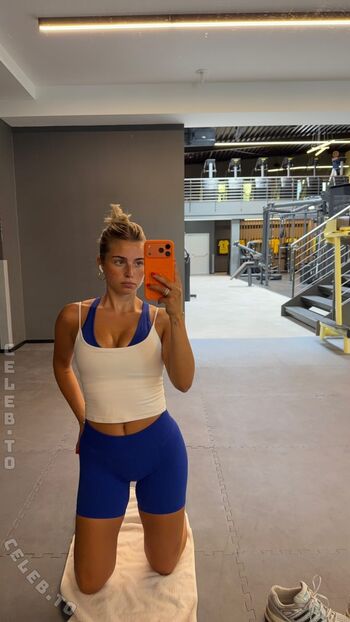 Full leaked Lea breuer private onlyfans photo