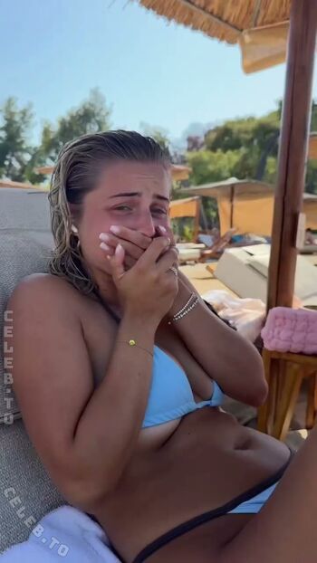 Full leaked Lea breuer page private onlyfans photo