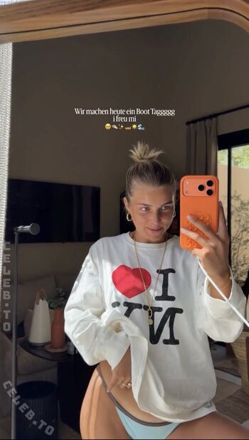Full leaked Lea breuer private onlyfans photo
