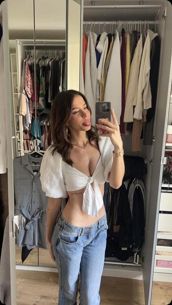 Full leaked Lea elui page private onlyfans photo