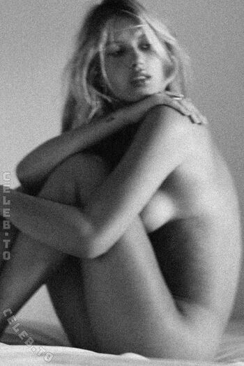 Full leaked Lea mohr page private onlyfans photo