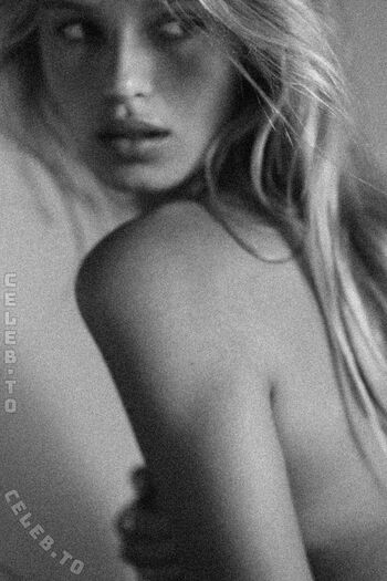 Full leaked Lea mohr page private onlyfans photo