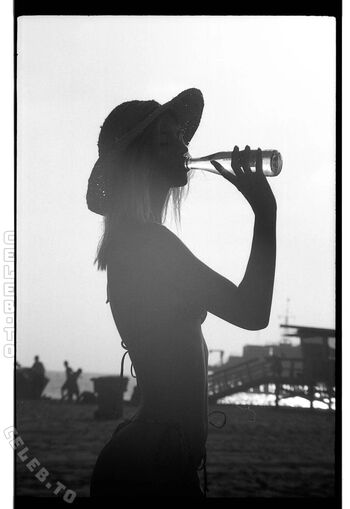 Full leaked Lea mohr page private onlyfans photo