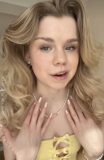 Full leaked Lea peach private onlyfans photo