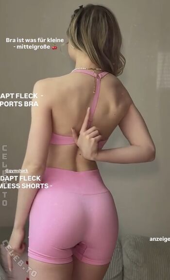 Full leaked Lea peach  page private onlyfans photo