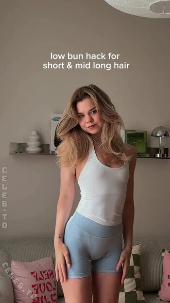 Full leaked Lea peach private onlyfans photo