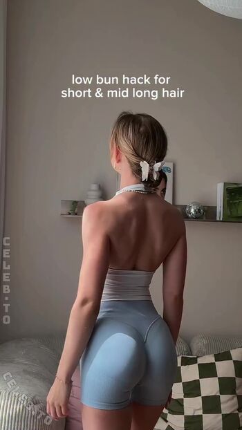 Full leaked Lea peach private onlyfans photo