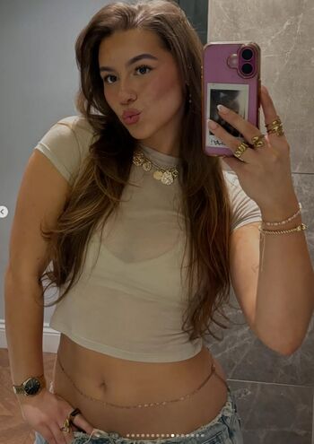 Full leaked Leah davies private onlyfans photo