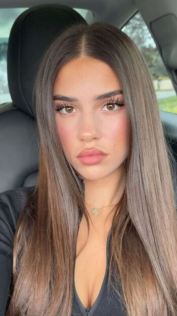 Full leaked Leah halton page private onlyfans photo