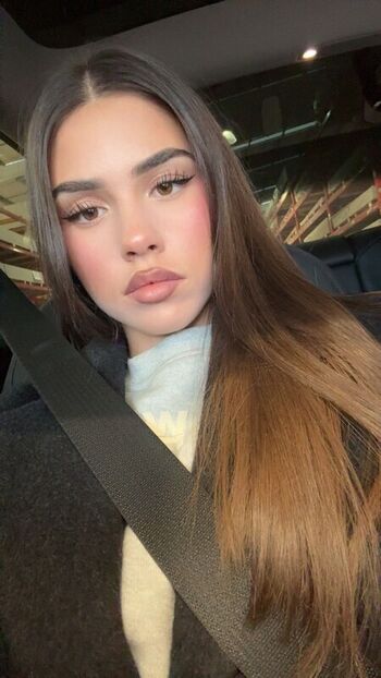 Full leaked Leah halton page private onlyfans photo