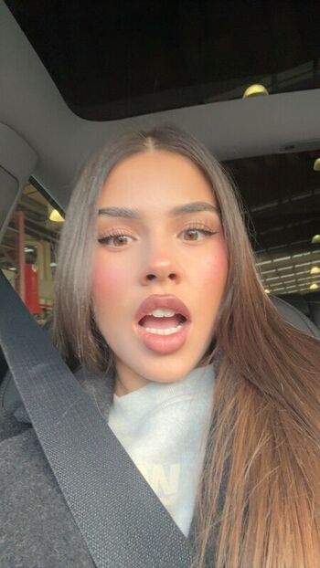 Full leaked Leah halton page private onlyfans photo