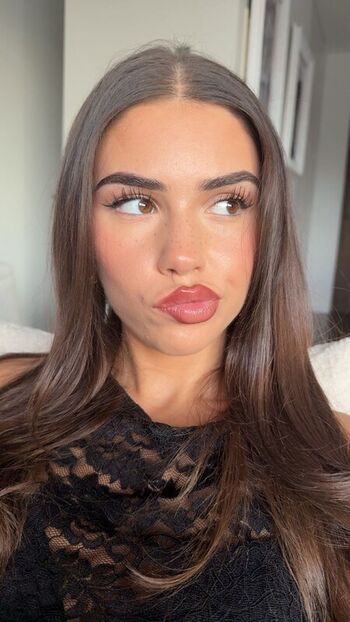 Full leaked Leah halton private onlyfans photo