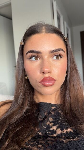 Full leaked Leah halton private onlyfans photo