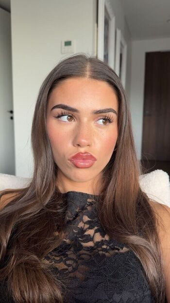 Full leaked Leah halton private onlyfans photo