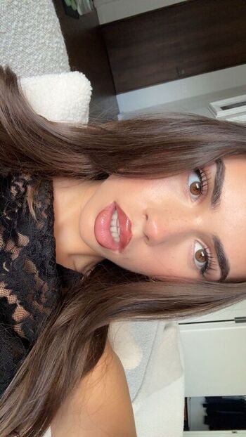 Full leaked Leah halton private onlyfans photo